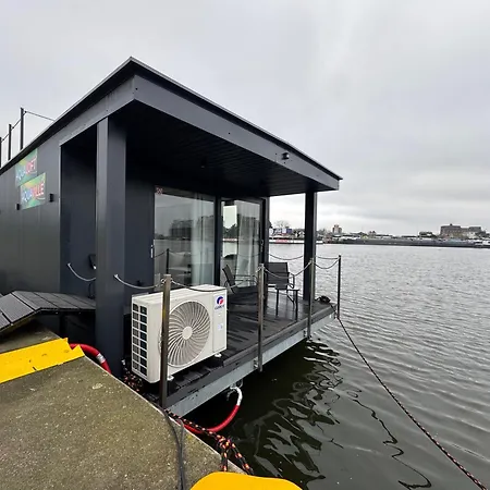 Aqua Loft Lux Houseboat & Waterfront *